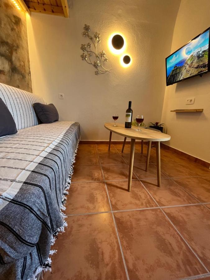 Villa Sertis Santorini Имеровигли Екстериор снимка