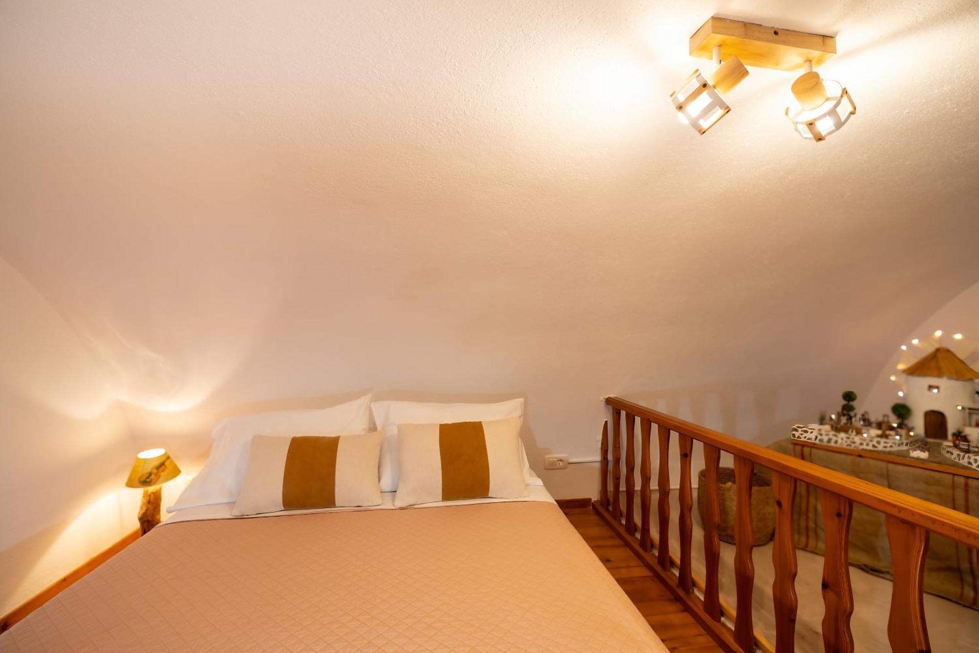 Villa Sertis Santorini Имеровигли Екстериор снимка